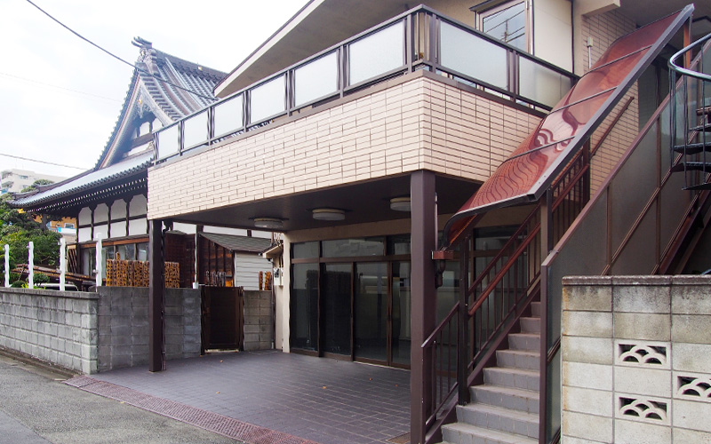 嚴定院エコーホール