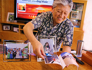 インタビュー時にたくさんの思い出のお写真を見せていただきました