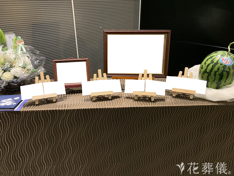 横浜市北部斎場で葬儀を行ったお客様の祭壇写真03