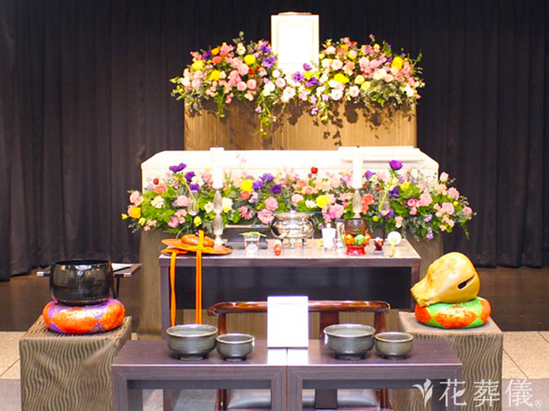 戸塚斎場で葬儀を行ったお客様の祭壇写真02