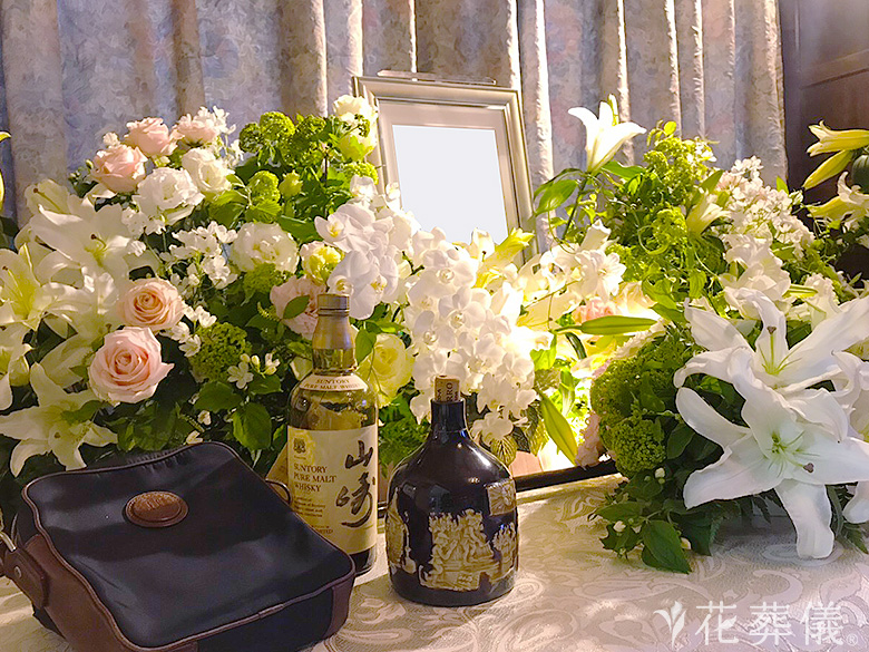 ご自宅で葬儀を行ったお客様の祭壇写真02