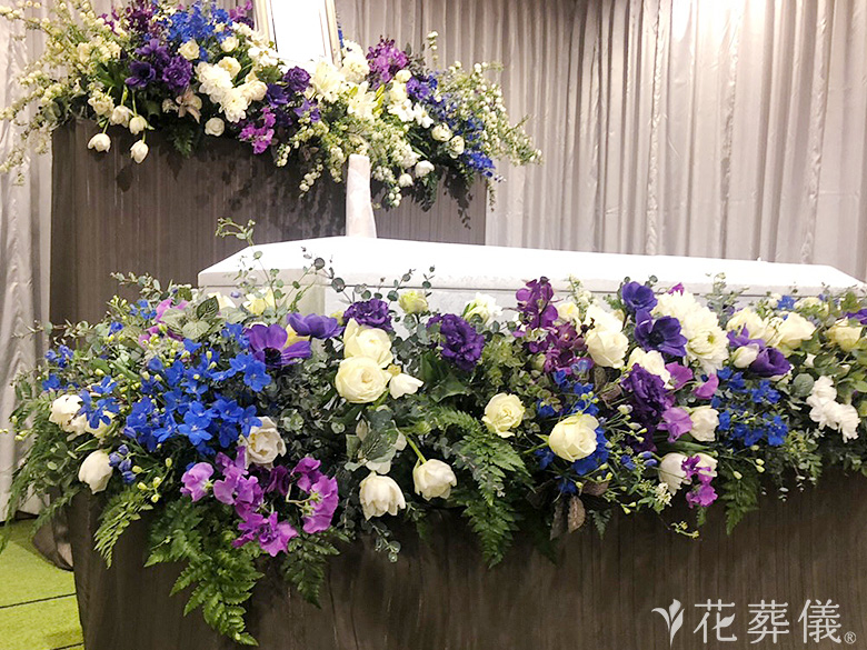 南池袋斎場で葬儀を行ったお客様の祭壇写真02