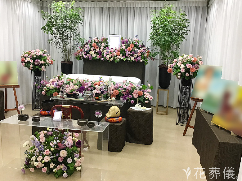 代々幡斎場で葬儀を行ったお客様の祭壇写真02
