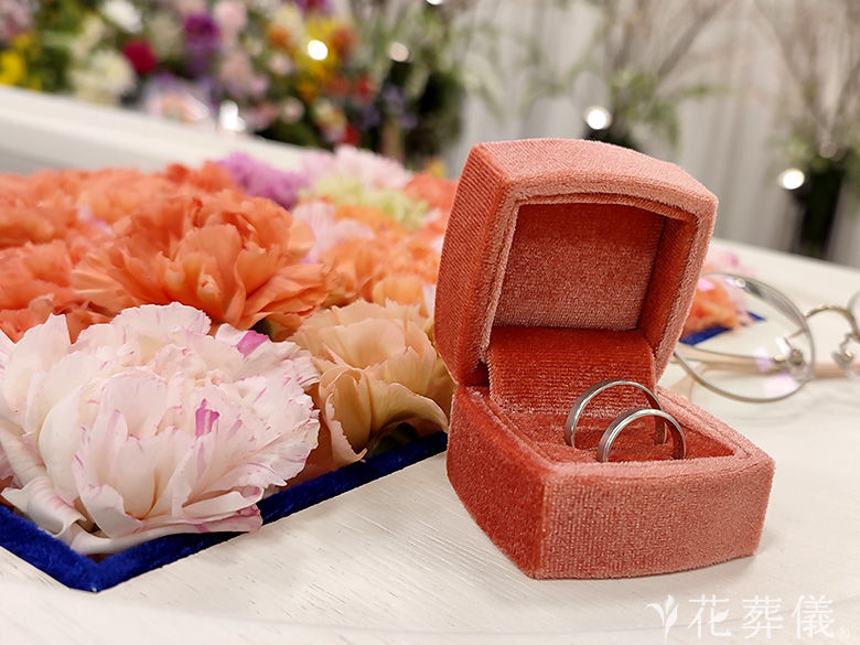 四ツ木斎場で葬儀を行ったお客様の祭壇写真03