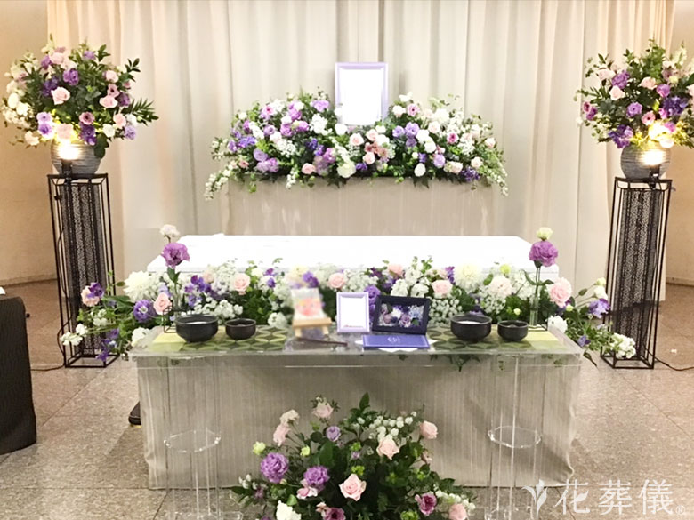 メモリアルトネで葬儀を行ったお客様の祭壇写真01
