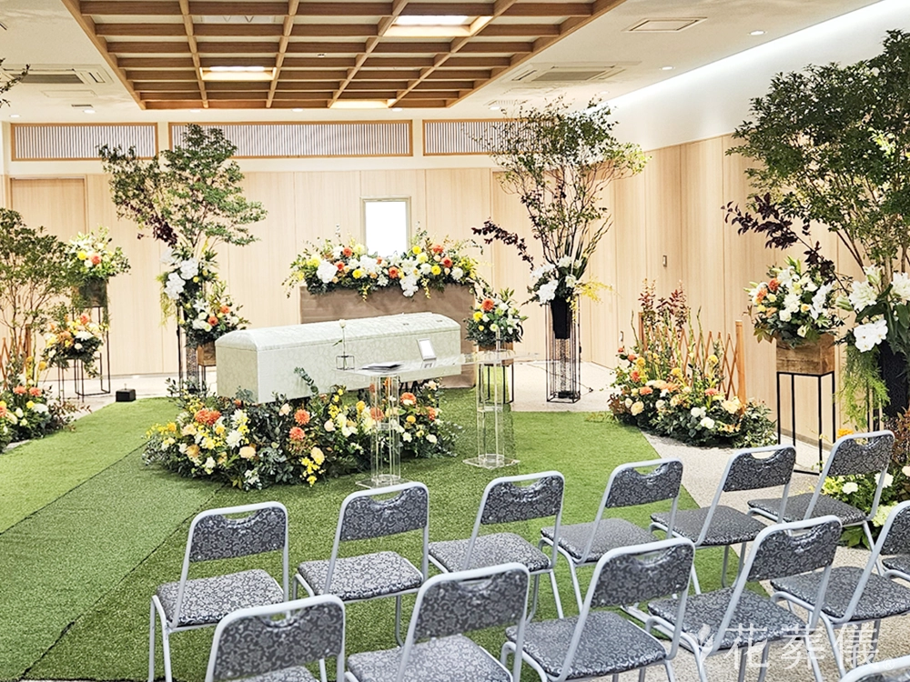 福昌寺 観世音ホールで葬儀を行ったお客様の祭壇写真03