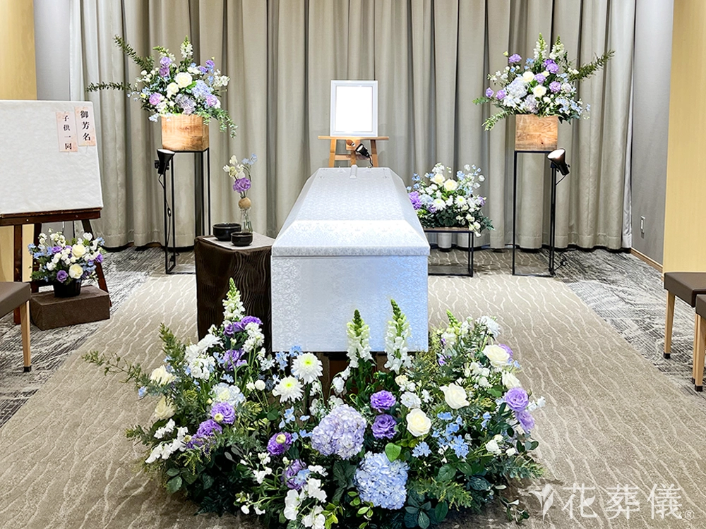 谷塚斎場で葬儀を行ったお客様の祭壇写真01