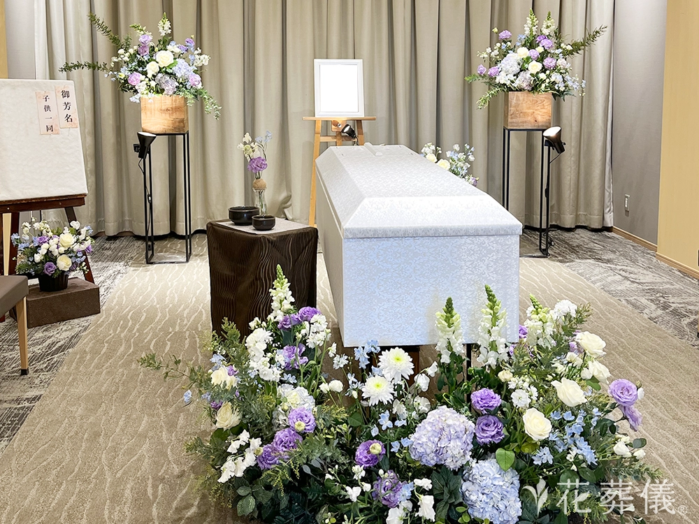 谷塚斎場で葬儀を行ったお客様の祭壇写真02
