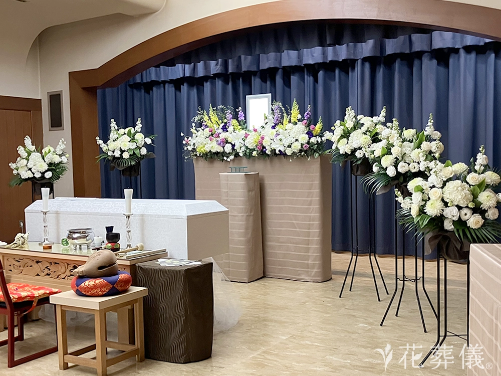さくら斎場で葬儀を行ったお客様の祭壇写真01