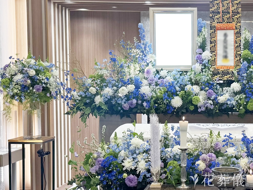 桐ヶ谷斎場で葬儀を行ったお客様の祭壇写真03